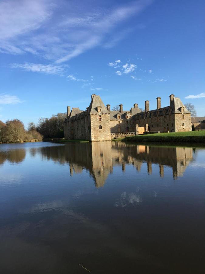 Le Clos Saint-Brice Les Portes du Coglais Exteriör bild