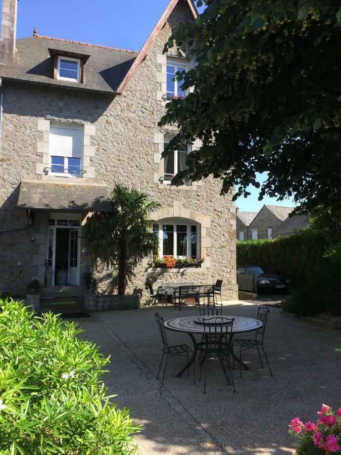 Le Clos Saint-Brice Les Portes du Coglais Exteriör bild