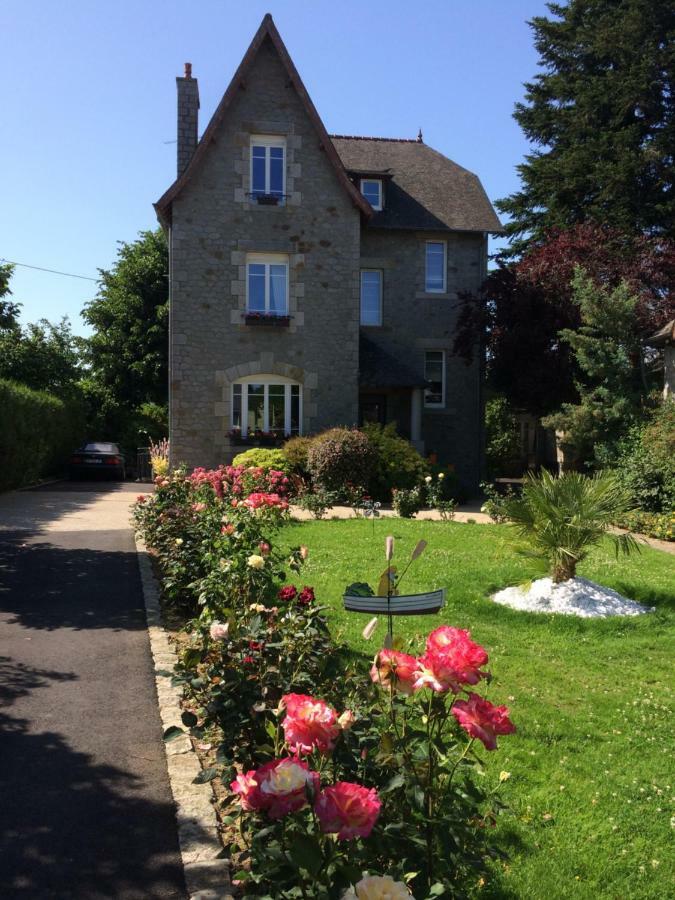 Le Clos Saint-Brice Les Portes du Coglais Exteriör bild